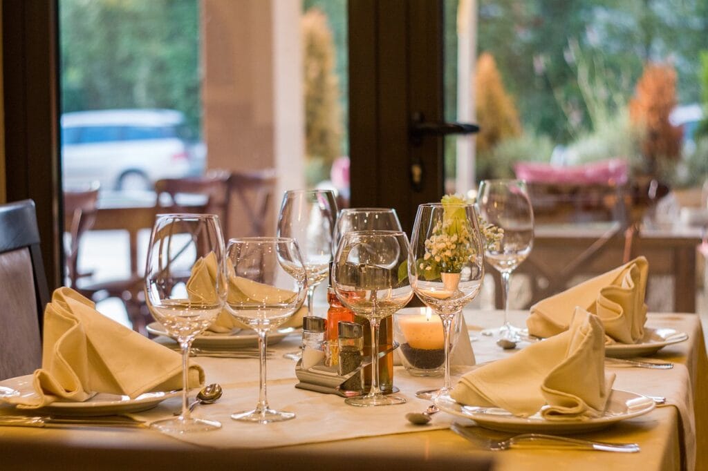 obriensbistro-how-private-dining-could-help-you-close-a-deal